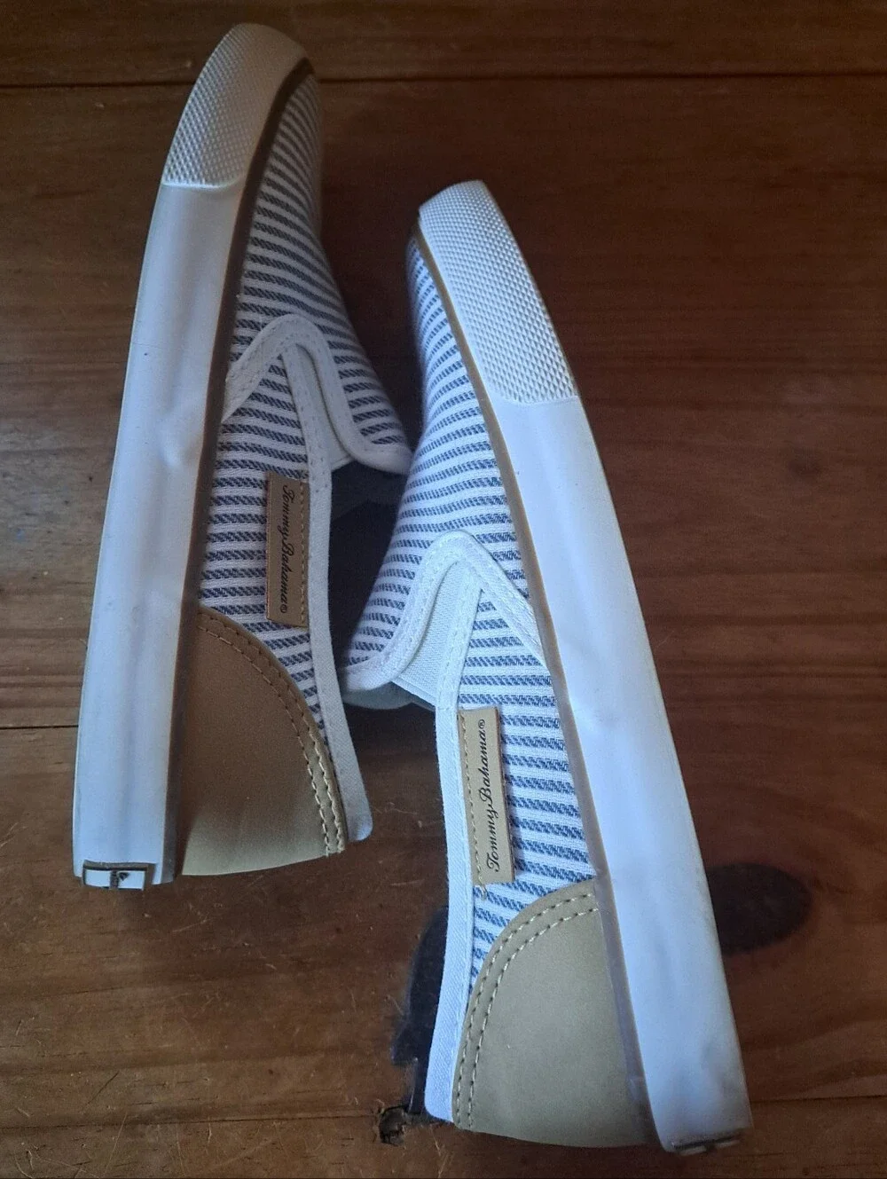 Tommy Bahama Womens Pinstriped Slip-On Shoes Size 6.5 Nautical Gray White Canvas